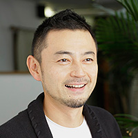 staff_takahiro resize2